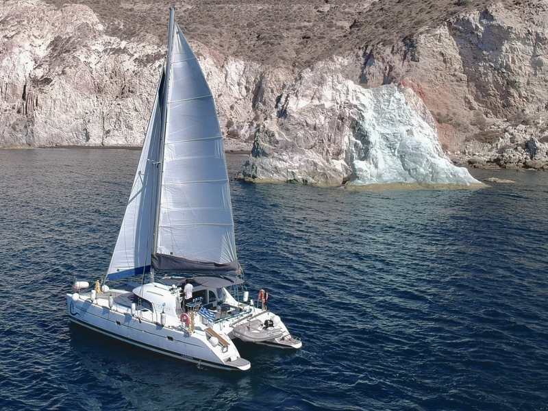 Ippokampos Sailing Santorini - Semi | Day-Time (Standard)